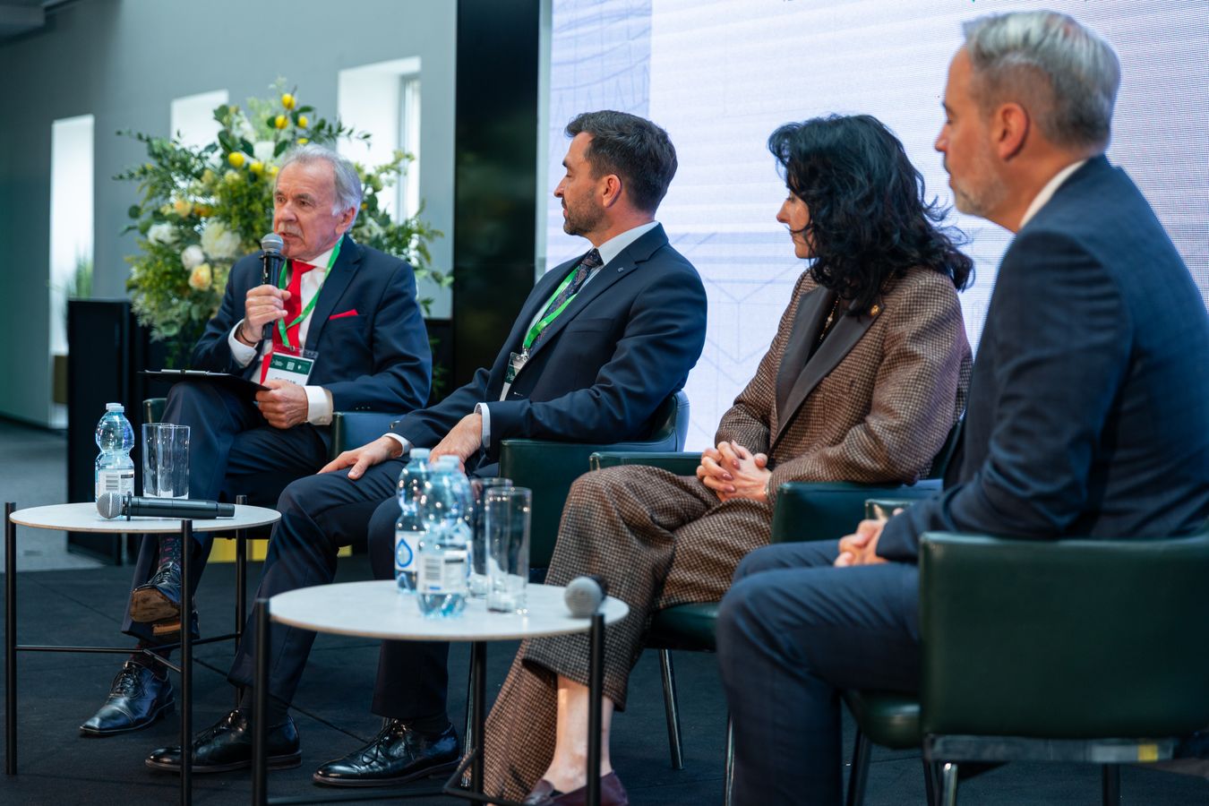 Dialog wprowadzający do panelu o pierwszej i drugiej elektrowni jądrowej